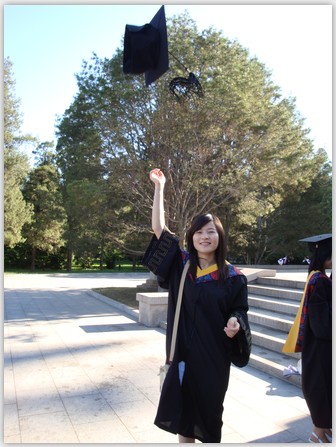 美国社区大学毕业照